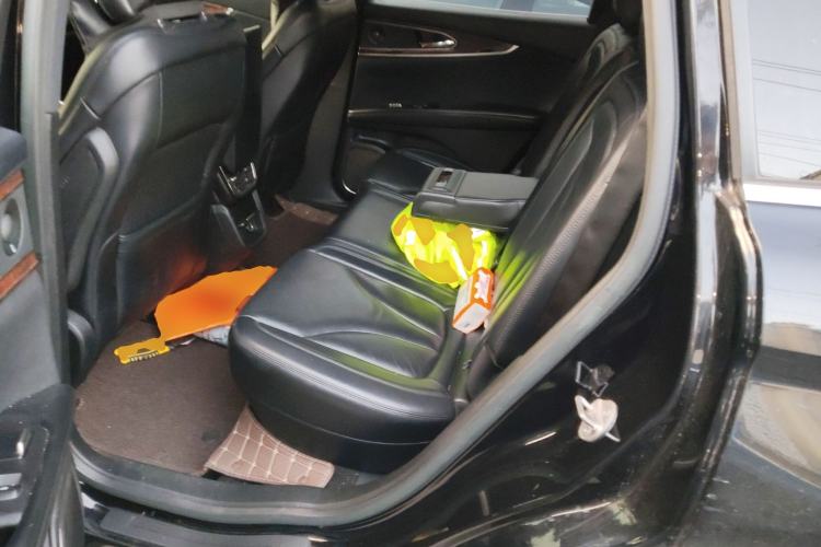 Used Lincoln MKX 2018 2.0T Four-Wheel Drive Zunya Edition Left Rear Seat