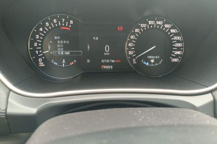 Used Lincoln MKX 2018 2.0T Two-Wheel Drive Deluxe Edition Odometer Close Up