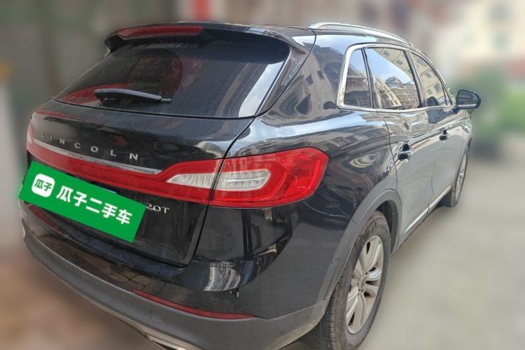 Used Lincoln MKX 2018 2.0T Two-Wheel Drive Deluxe Edition Rear Right 45 Deg