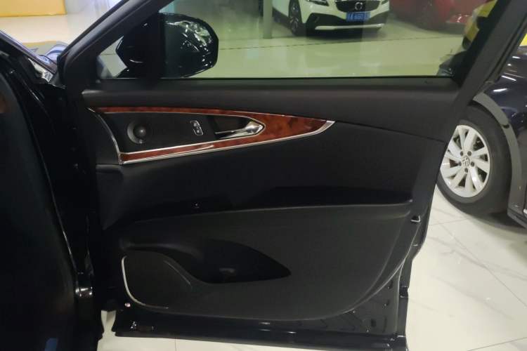Used Lincoln MKX 2018 2.7T Four-Wheel Drive Prestige Edition Right Front Door Interior