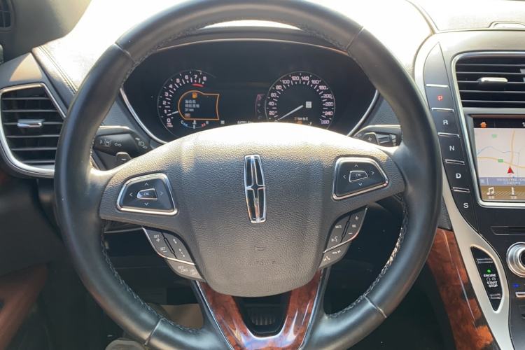 Used Lincoln MKX 2018 2.7T Four-Wheel Drive Prestige Edition Steering Wheel