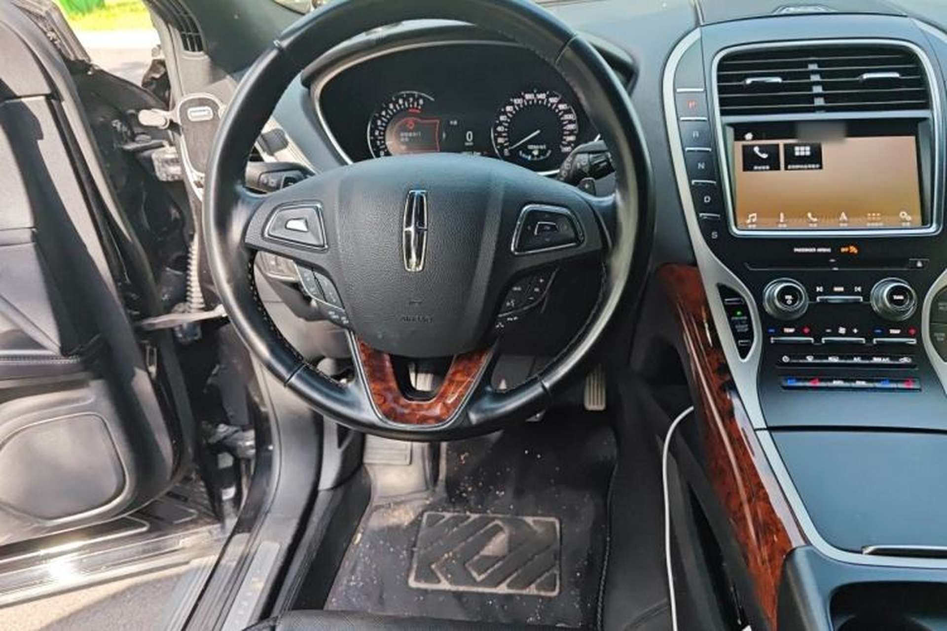 Used Lincoln MKX 2018 2.0T Four-Wheel Drive Zunya Edition Steering Wheel
