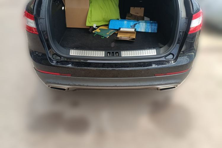 Used Lincoln MKX 2018 2.0T Two-Wheel Drive Deluxe Edition Trunk