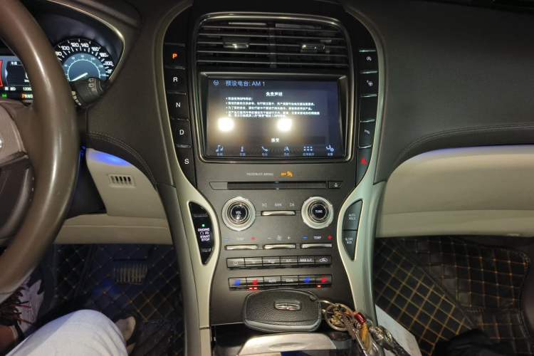 Used Lincoln MKX 2018 2.0T Four-Wheel Drive Zunya Edition Audio And AC Panel