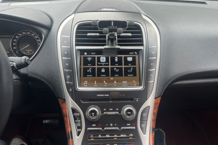 Used Lincoln MKX 2018 2.7T Four-Wheel Drive Prestige Edition Audio And AC Panel