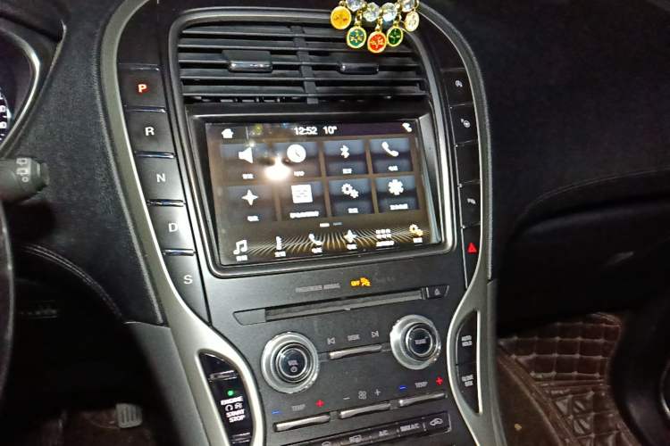 Used Lincoln MKX 2018 2.0T Four-Wheel Drive Zunya Edition Audio And AC Panel