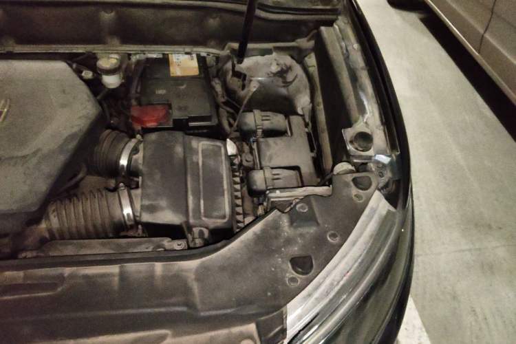 Used Lincoln MKX 2018 2.7T Four-Wheel Drive Prestige Edition Engine Bay Left