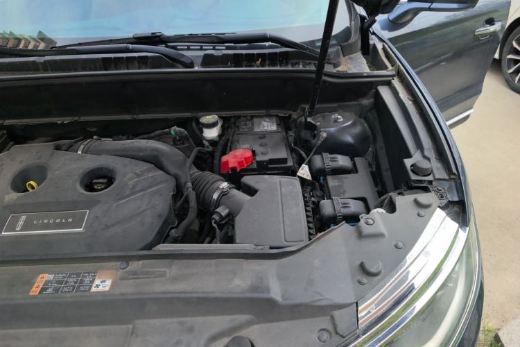 Used Lincoln MKX 2018 2.0T Four-Wheel Drive Zunya Edition Engine Bay Left