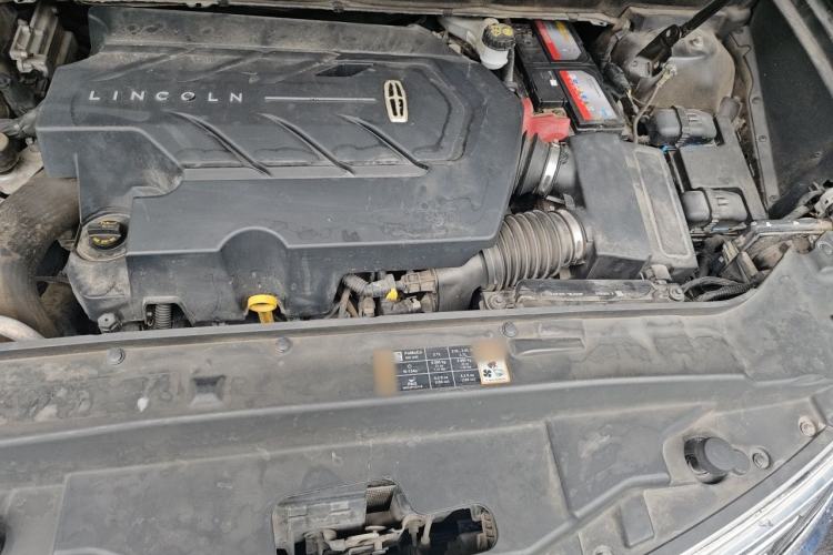 Used Lincoln MKX 2018 2.7T Four-Wheel Drive Prestige Edition Engine Bay Left