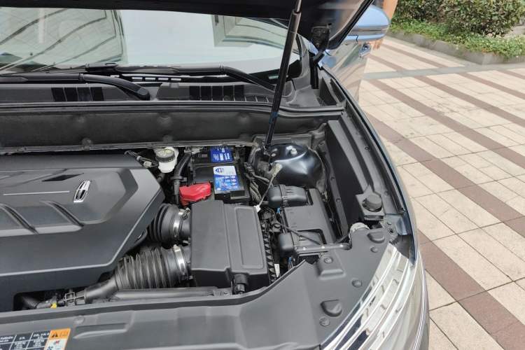 Used Lincoln MKX 2018 2.7T Four-Wheel Drive Prestige Edition Engine Bay Left