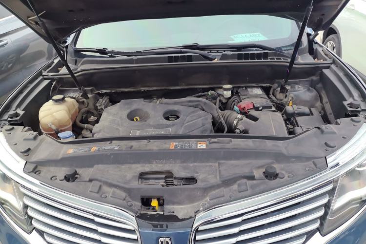 Used Lincoln MKX 2018 2.0T Two-Wheel Drive Deluxe Edition Engine Bay