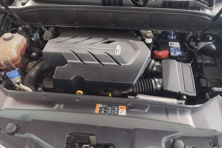 Used Lincoln MKX 2018 2.7T Four-Wheel Drive Prestige Edition Engine Bay