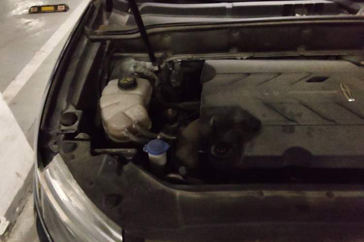 Used Lincoln MKX 2018 2.7T Four-Wheel Drive Prestige Edition Engine Bay Right