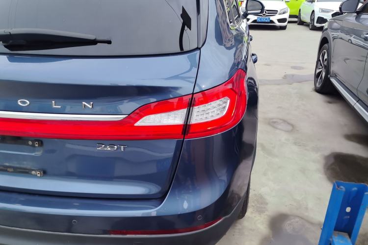 Used Lincoln MKX 2018 2.0T Two-Wheel Drive Deluxe Edition Exterior 6