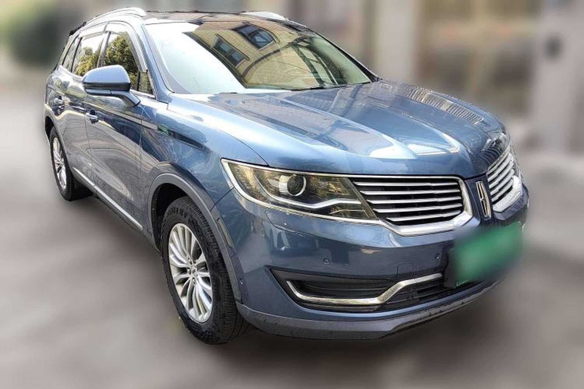 Used Lincoln MKX 2018 2.0T Four-Wheel Drive Zunya Edition Front Right 45 Deg