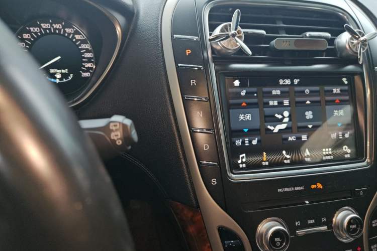 Used Lincoln MKX 2018 2.7T Four-Wheel Drive Prestige Edition Gear Lever