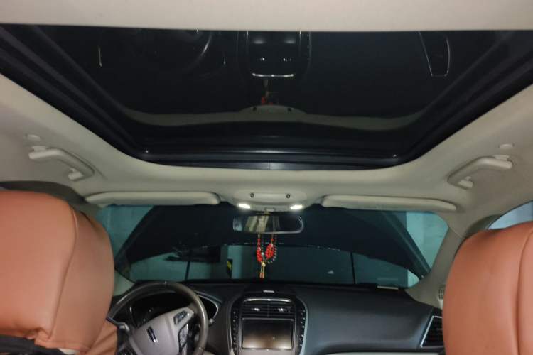 Used Lincoln MKX 2018 2.0T Four-Wheel Drive Zunya Edition Headliner