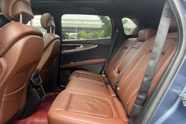 Used Lincoln MKX 2018 2.7T Four-Wheel Drive Prestige Edition Interior 2