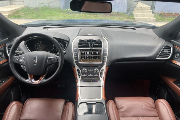 Used Lincoln MKX 2018 2.7T Four-Wheel Drive Prestige Edition Interior 3