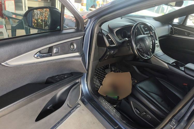 Used Lincoln MKX 2018 2.0T Four-Wheel Drive Zunya Edition Interior 3