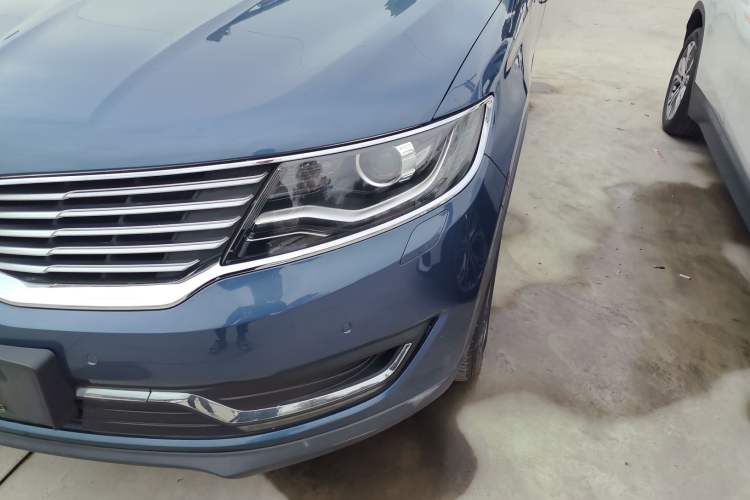 Used Lincoln MKX 2018 2.0T Two-Wheel Drive Deluxe Edition Left Front Headlight