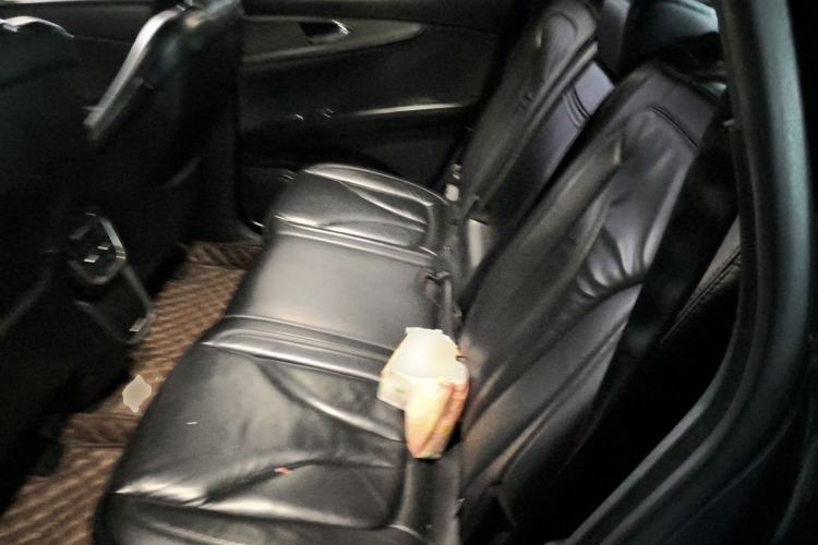 Used Lincoln MKX 2018 2.0T Two-Wheel Drive Deluxe Edition Left Rear Seat