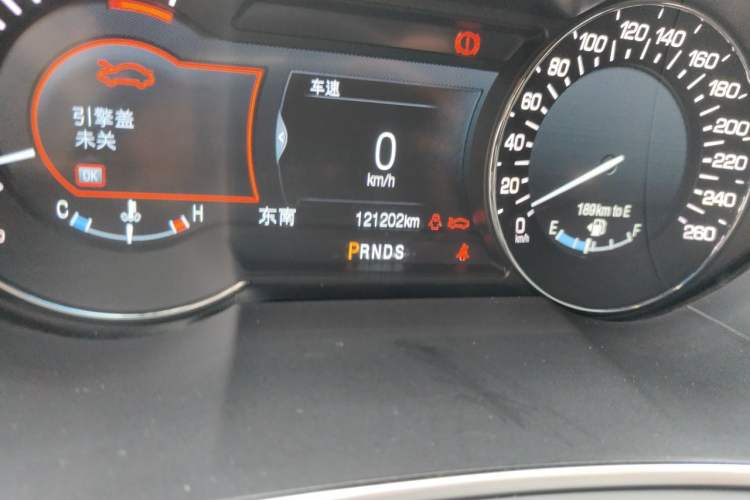 Used Lincoln MKX 2018 2.7T Four-Wheel Drive Prestige Edition Odometer Close Up