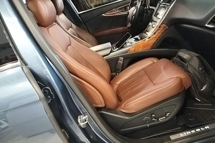 Used Lincoln MKX 2018 2.7T Four-Wheel Drive Prestige Edition Right Front Seat