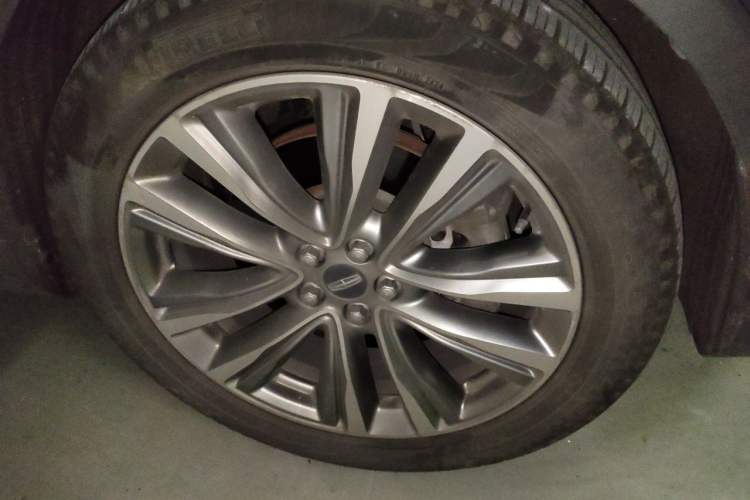 Used Lincoln MKX 2018 2.7T Four-Wheel Drive Prestige Edition Right Front Wheel Hub