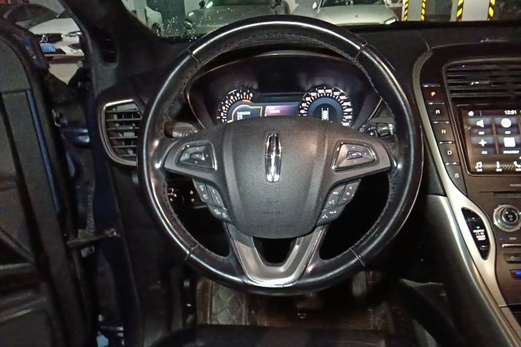 Used Lincoln MKX 2018 2.0T Four-Wheel Drive Zunya Edition Steering Wheel