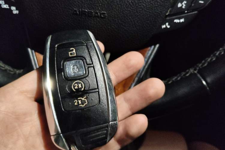 Used Lincoln MKX 2018 2.7T Four-Wheel Drive Prestige Edition Vehicle Key