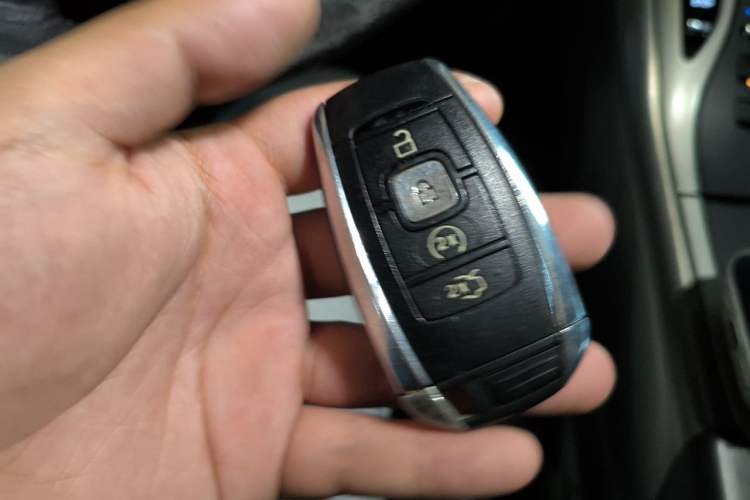 Used Lincoln MKX 2018 2.0T Two-Wheel Drive Deluxe Edition Vehicle Key