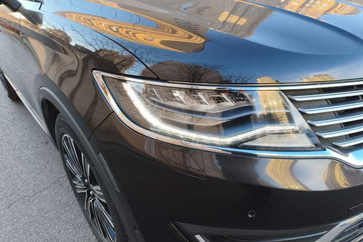 Used Lincoln MKX 2018 2.7T Four-Wheel-Drive Presidential Series Exterior 6