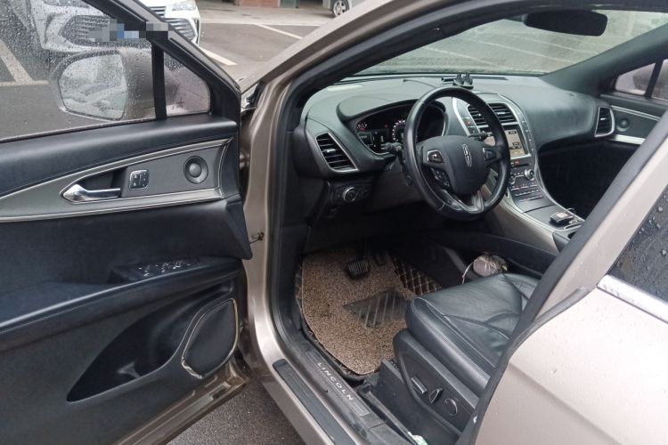 Used Lincoln MKX 2018 2.0T Four-Wheel Drive Zunya Edition Interior 3