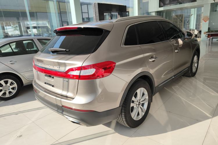 Used Lincoln MKX 2018 2.0T Two-Wheel Drive Deluxe Edition Exterior 5