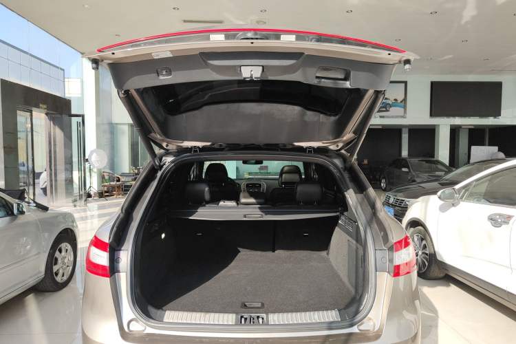 Used Lincoln MKX 2018 2.0T Two-Wheel Drive Deluxe Edition Trunk
