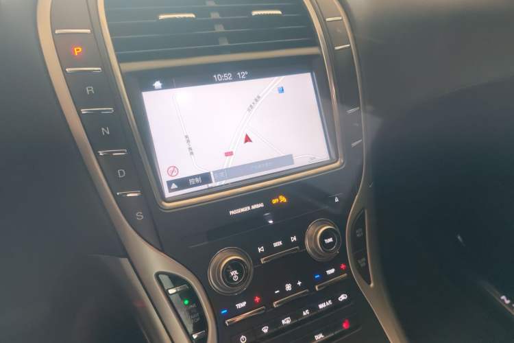 Used Lincoln MKX 2018 2.0T Two-Wheel Drive Deluxe Edition Audio And AC Panel