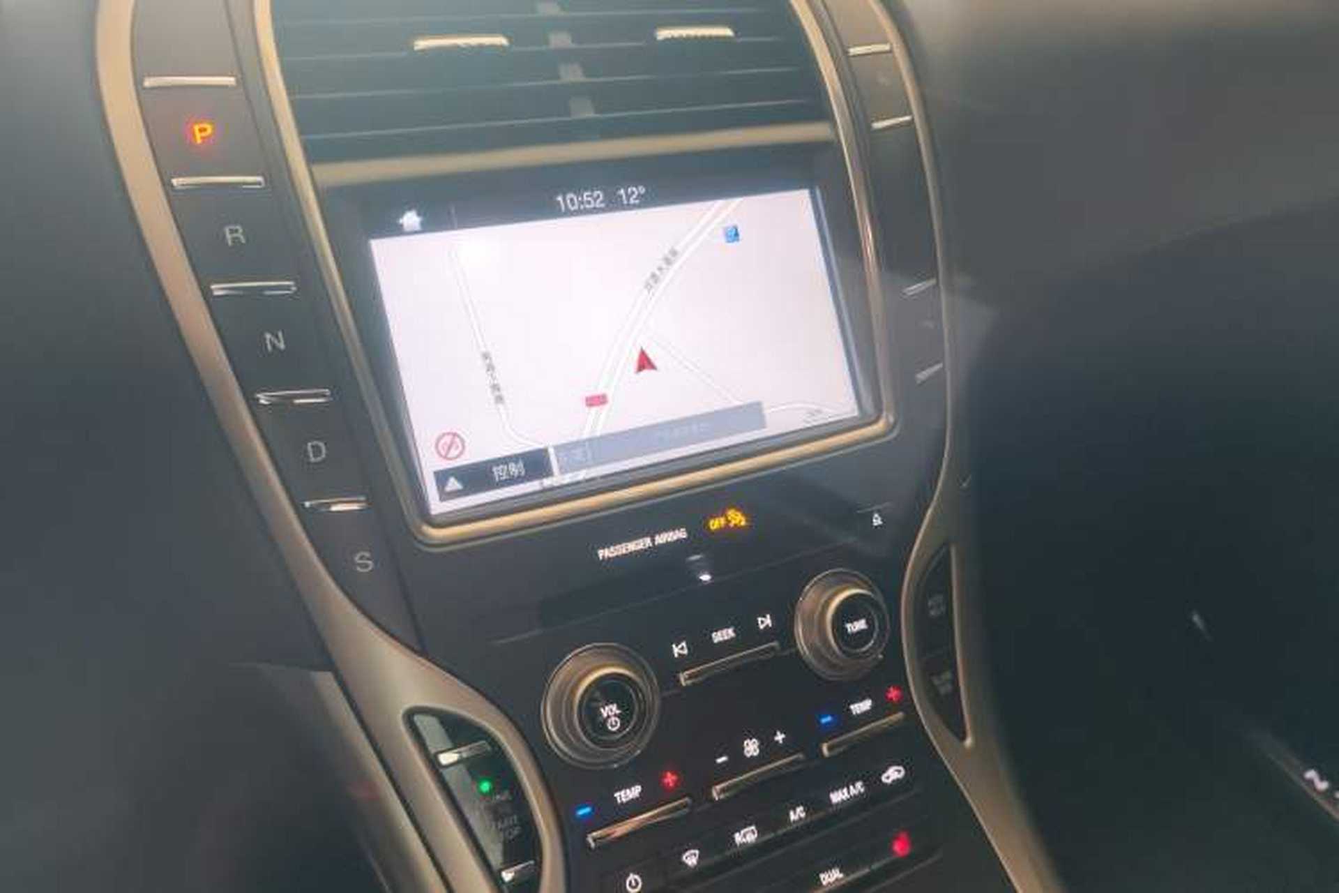 Used Lincoln MKX 2018 2.0T Two-Wheel Drive Deluxe Edition Audio And AC Panel