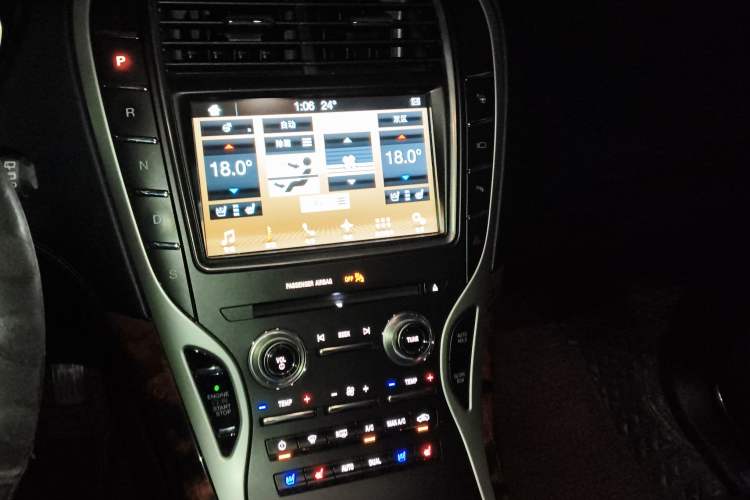 Used Lincoln MKX 2018 2.7T Four-Wheel Drive Prestige Edition Audio And AC Panel