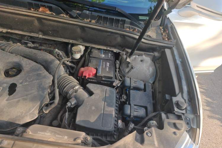 Used Lincoln MKX 2018 2.0T Four-Wheel Drive Zunya Edition Engine Bay Left