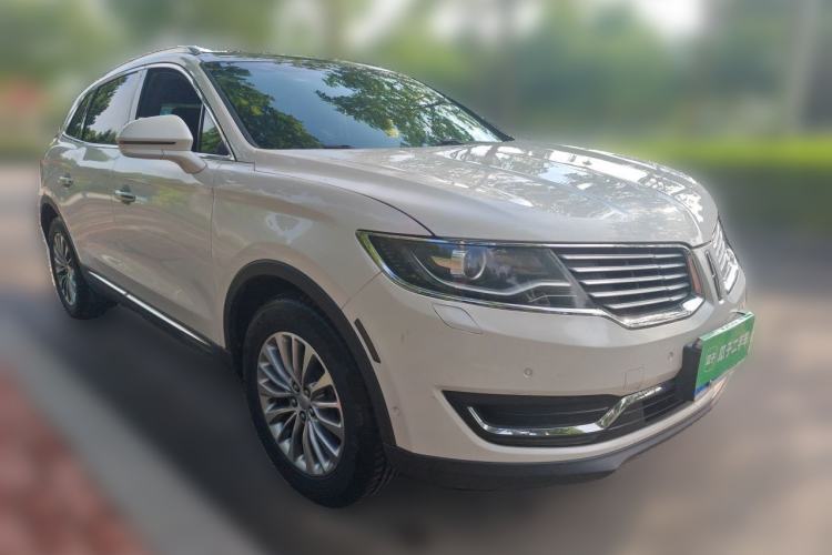 Used Lincoln MKX 2018 2.0T Four-Wheel Drive Zunya Edition Front Right 45 Deg
