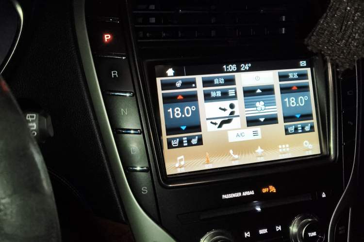 Used Lincoln MKX 2018 2.7T Four-Wheel Drive Prestige Edition Gear Lever