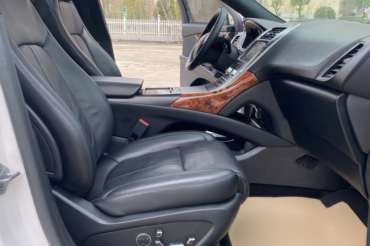 Used Lincoln MKX 2018 2.7T Four-Wheel Drive Prestige Edition Interior 6