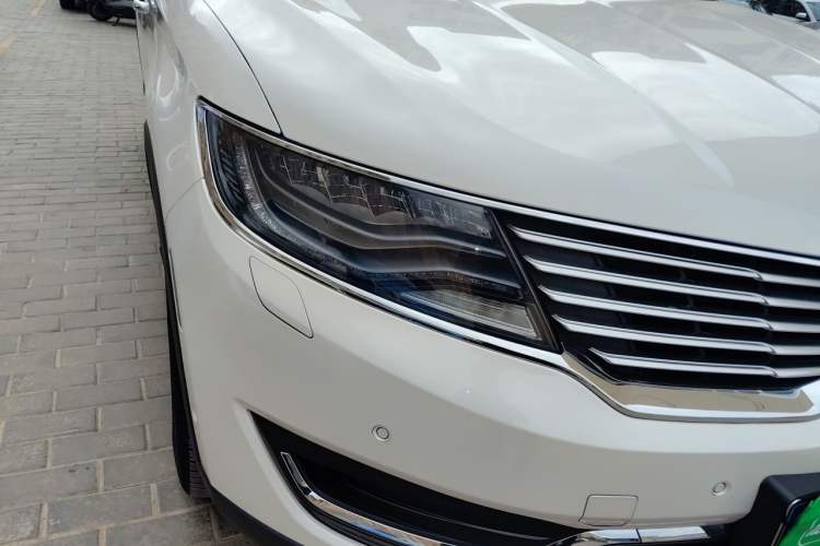 Used Lincoln MKX 2018 2.7T Four-Wheel Drive Prestige Edition Right Front Headlight