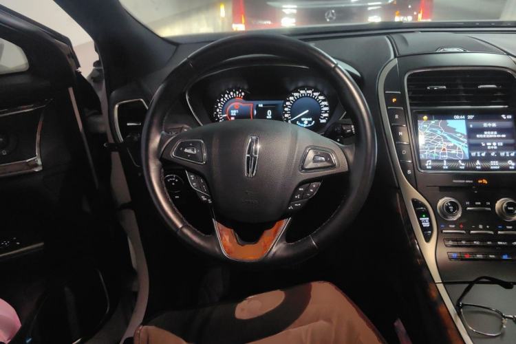 Used Lincoln MKX 2018 2.7T Four-Wheel Drive Prestige Edition Steering Wheel