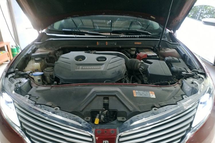 Used Lincoln MKZ 2014 2.0T Prestige Edition Engine Bay