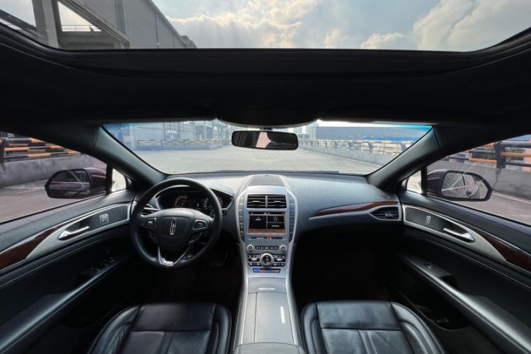 Used Lincoln MKZ 2019 2.0T Luxury Edition China VI Standard Interior 1