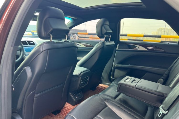 Used Lincoln MKZ 2019 2.0T Luxury Edition China VI Standard Interior 6