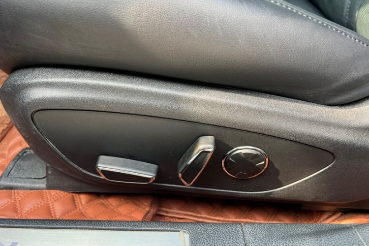 Used Lincoln MKZ 2019 2.0T Luxury Edition China VI Standard Interior 7