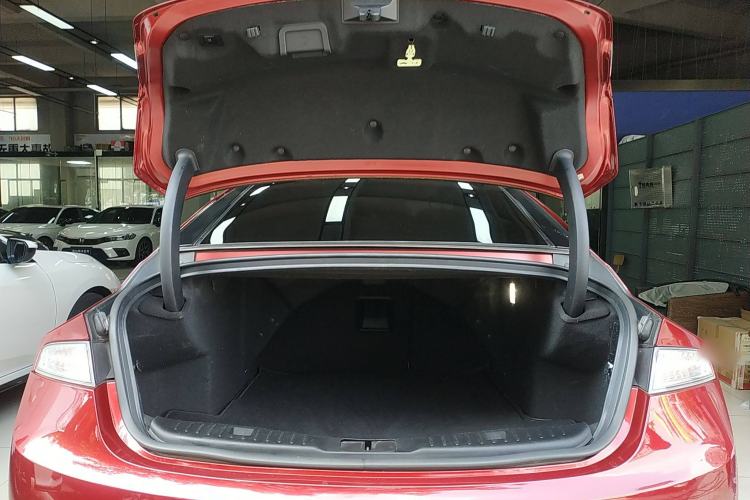 Used Lincoln MKZ 2014 2.0T Prestige Edition Trunk